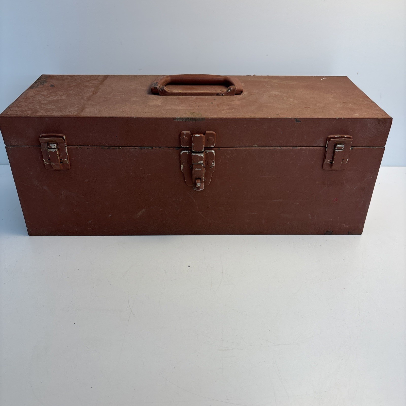 Vintage Kennedy S 19-035276 Metal Toolbox Chest Made in USA