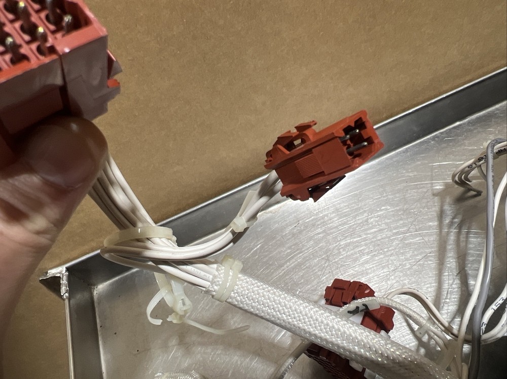 ASCO AUTOMATIC TRANSFER SWITCH Cat No E07ATSC30260N5XC Nos Surplus. Fresh Pull