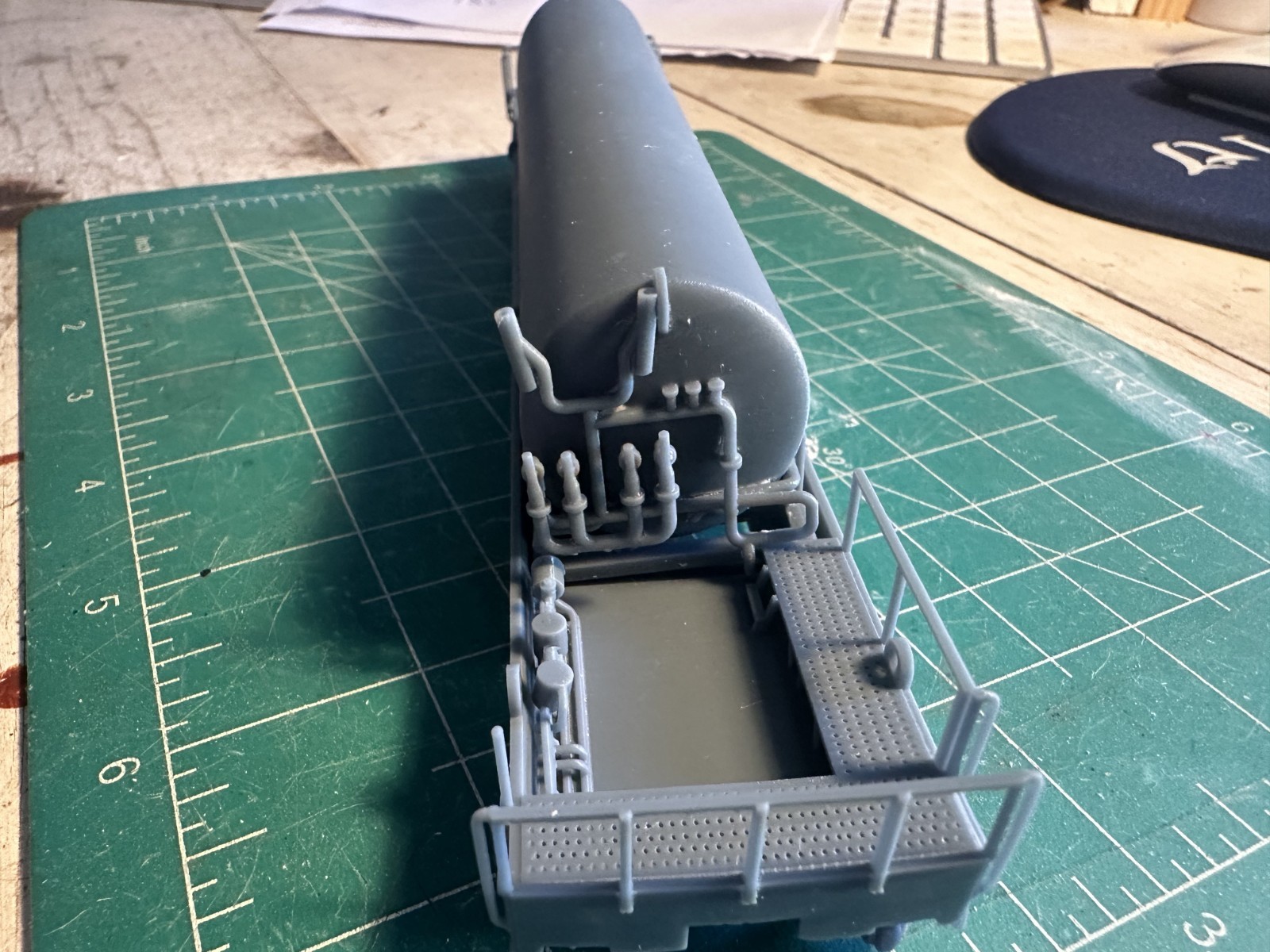 HO Scale Ferromex FXE LNG Tender