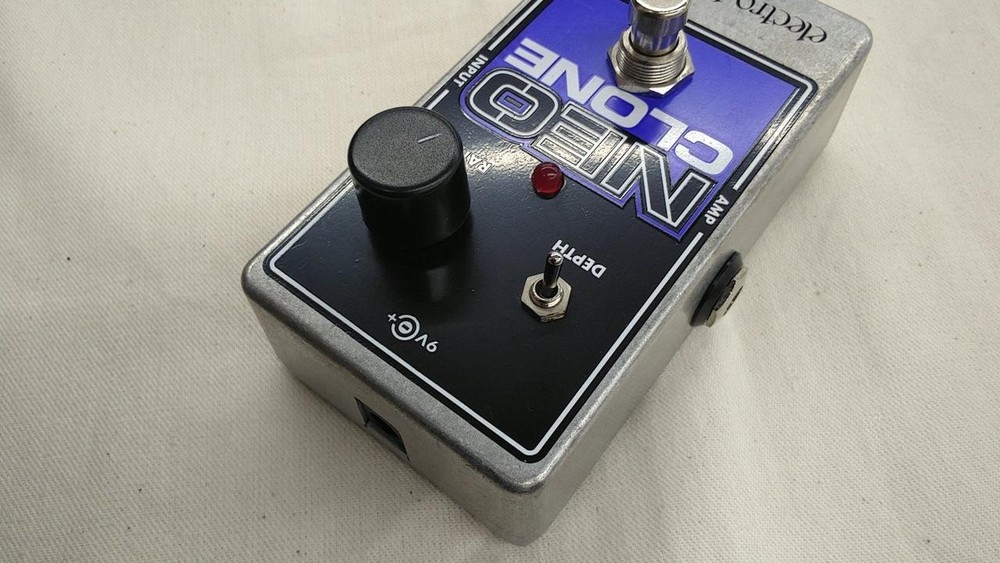 Electro-Harmonix Neo Clone Effector Chorus