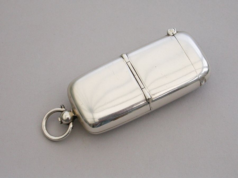 Edwardian Silver Combination Vesta & Sovereign Case. By Joseph Gloster 1901