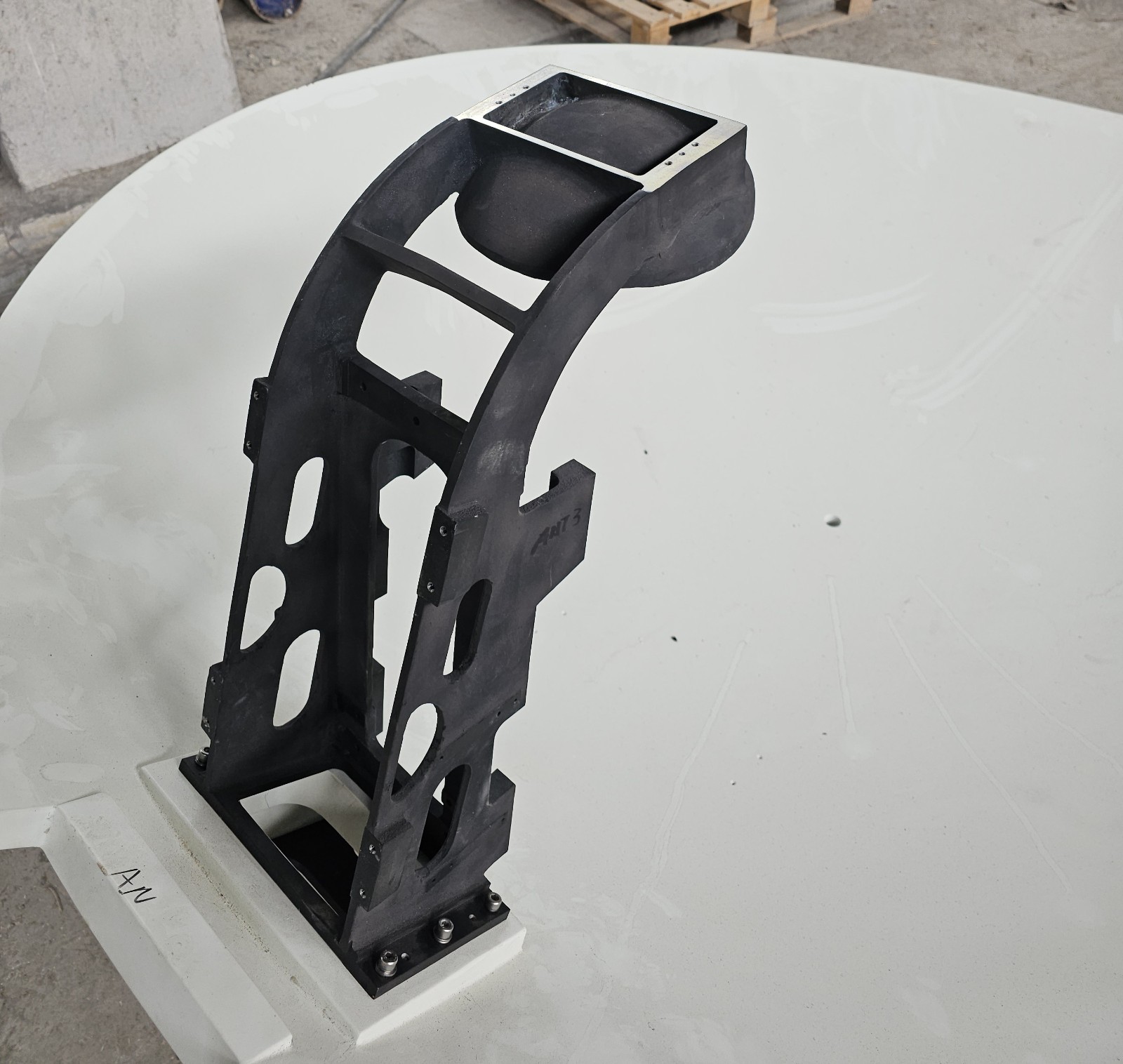 Orbit Marine, OTRx7 ANTENNA AND SUB REFLECTOR ASSY 2.2 MT.