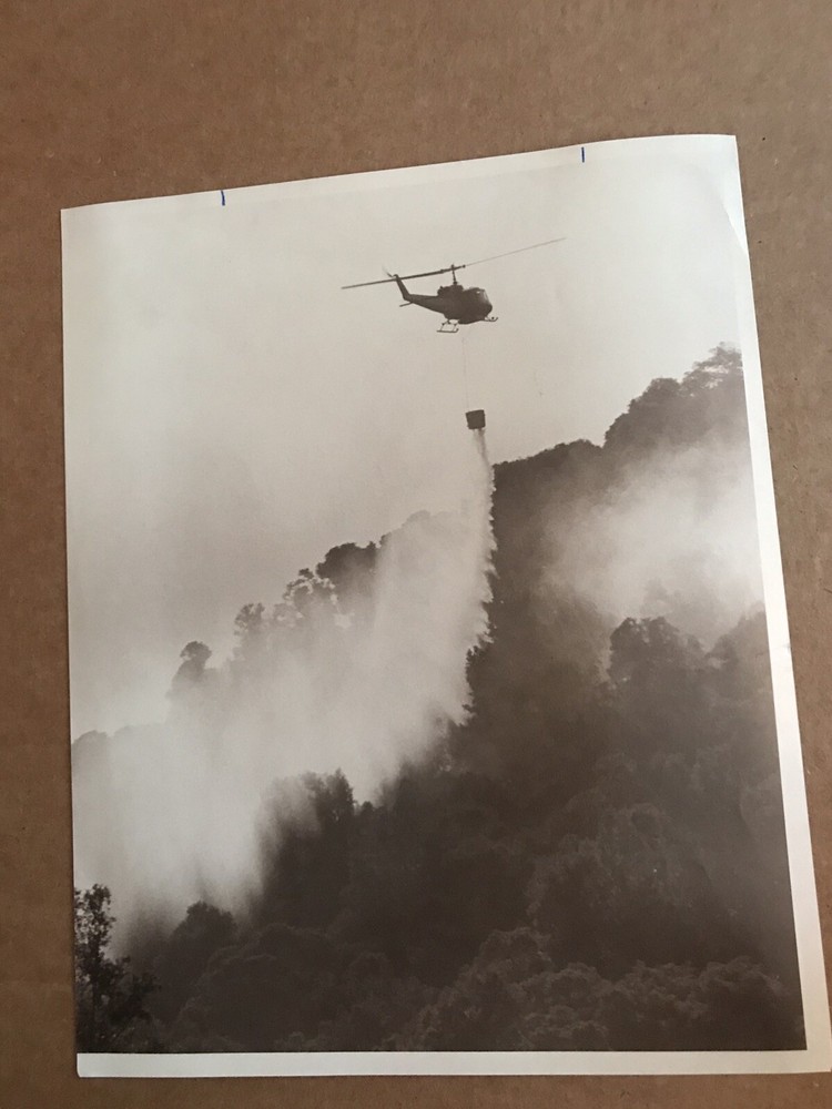 🔥COOL 🔥1982 HILLSBOROUGH Ca HELICOPTER🔥FIRE BUCKET DROP🔥👀LOOK👀