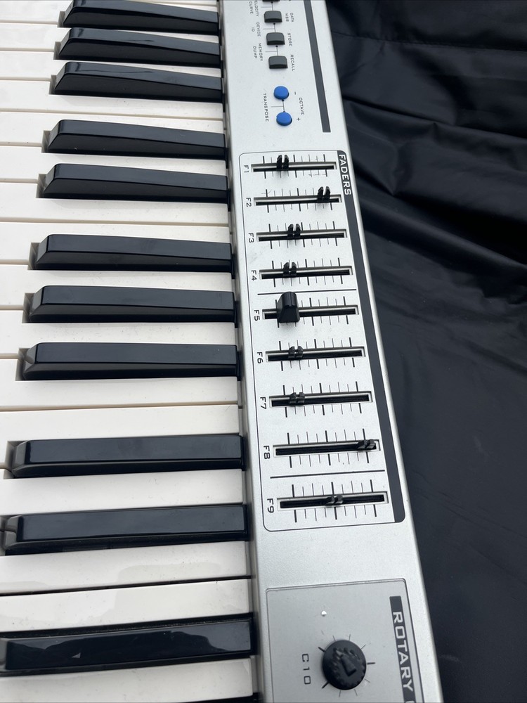 M-AUDIO EVOLUTION MK-449C MIDI Controller -- No Charger— Not Fully Tested