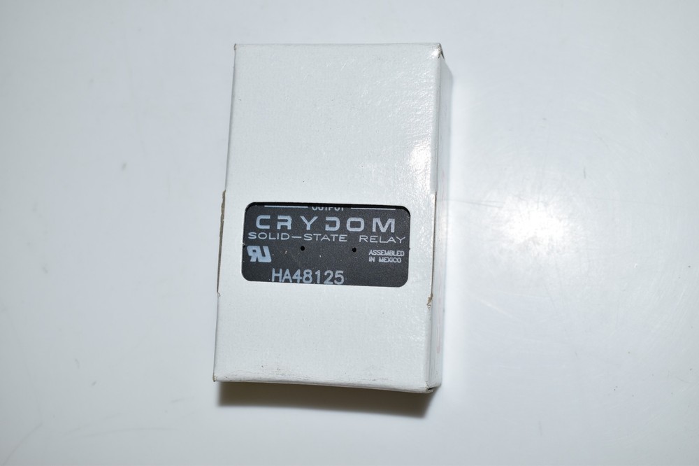 CRYDOM SOLID-STATE RELAY MODEL HA48125 NEW IN BOX  (UCQ32)