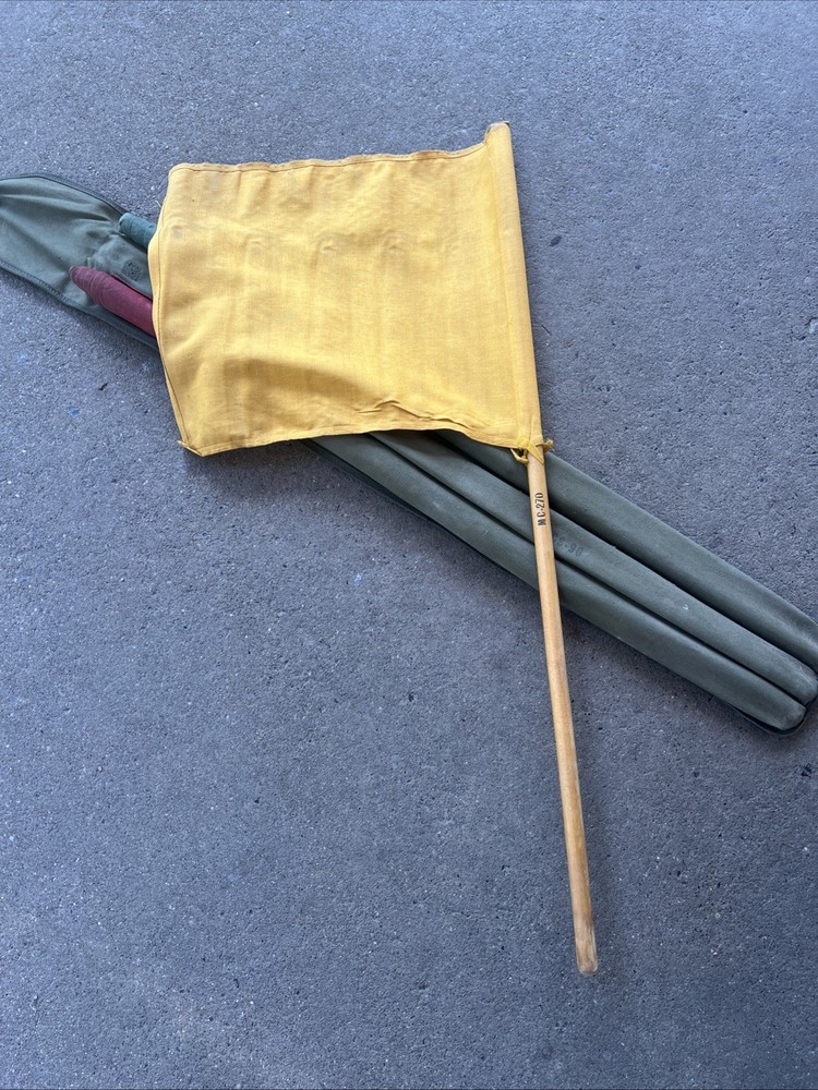 WW2 US Signal Flags With Case CS-90 (BB125