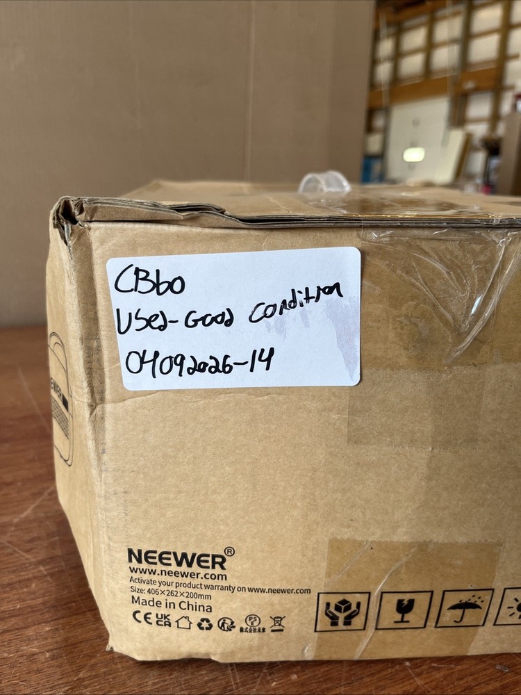 NEEWER CB60 LED VIDEO LIGHT