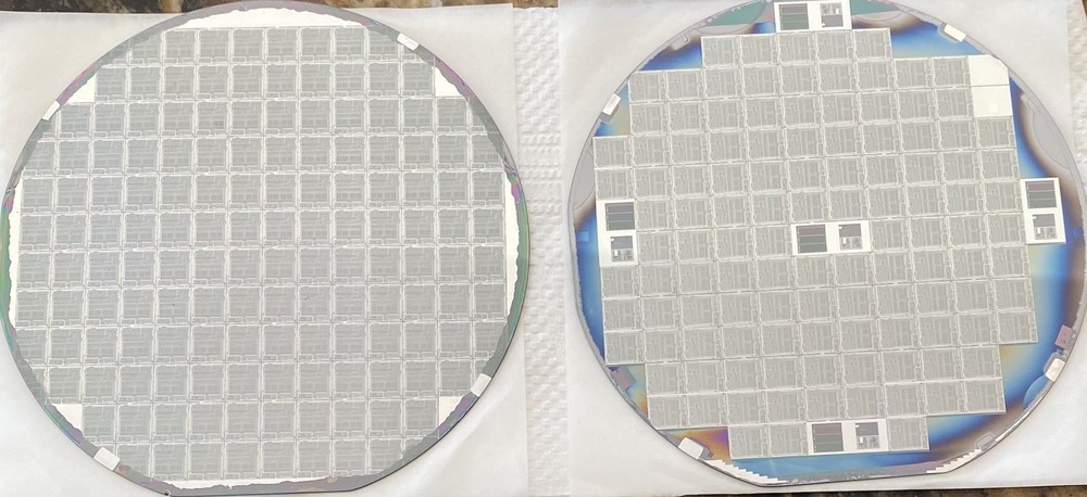 Two Rare 4” 1984 MC68HC11A8 Motorola Microcontrollers / different variations