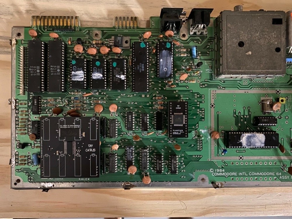 Commodore 64 C64 SRAM Module DRAM 4164 Replacement 250425