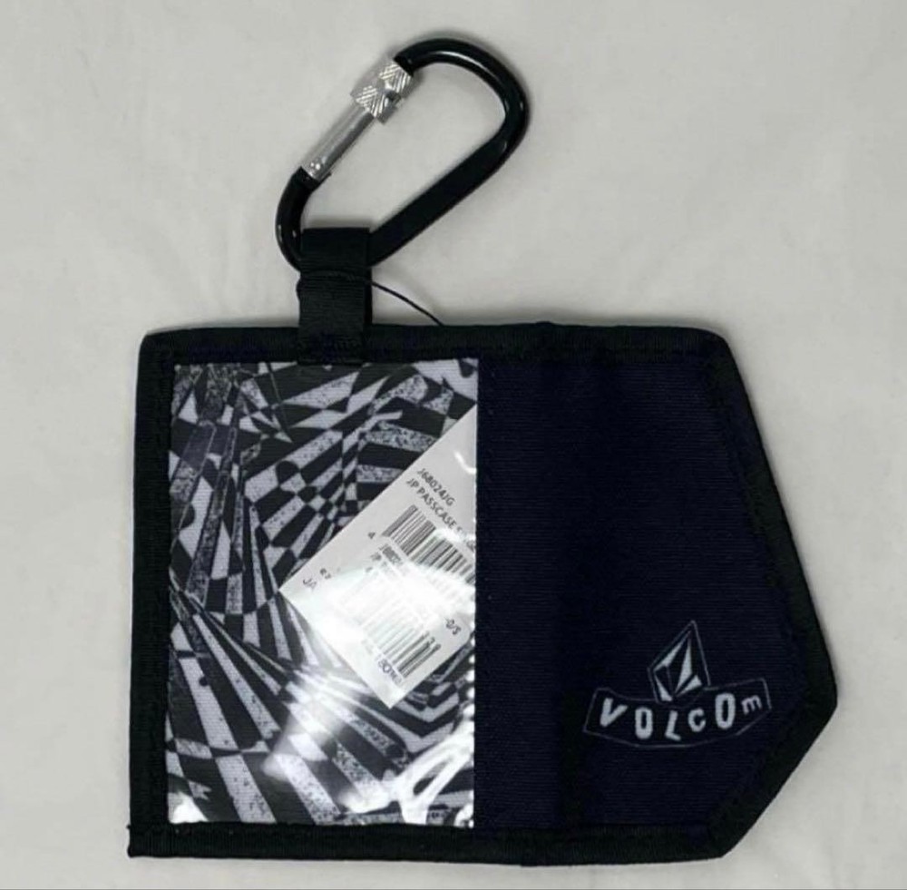 Volcom Pass Case With Carabiner Passcase Black White Color