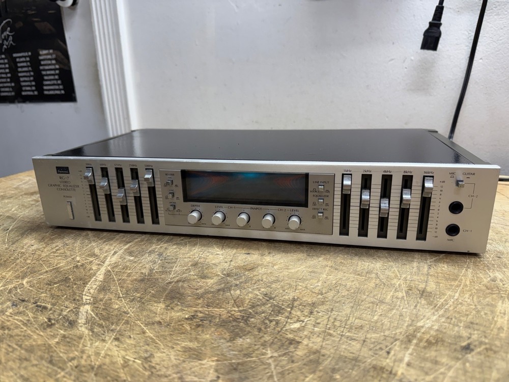 SANSUI RG-7  Stereo Graphic Equalizer