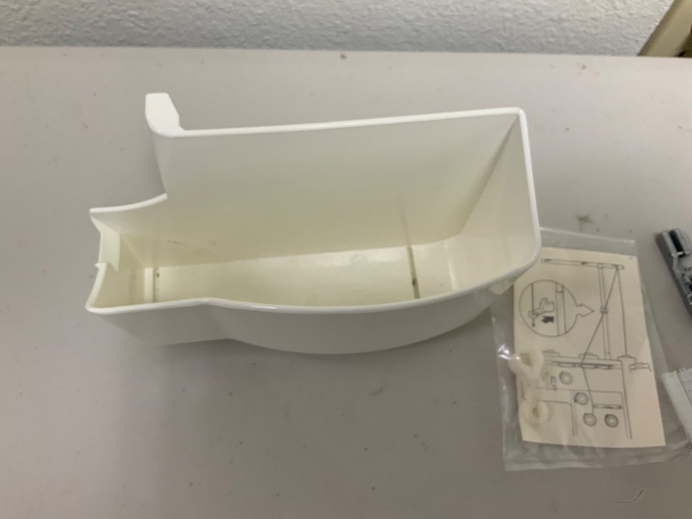 Bernina Overlocker Sewing Machine 1100DA, Fully Serviced!