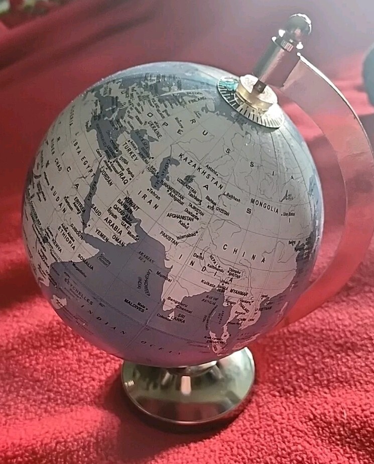 Small World Globe For Desktop