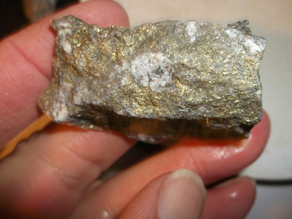 Gold, silver, copper, 74 grams samples ,ore high grade .