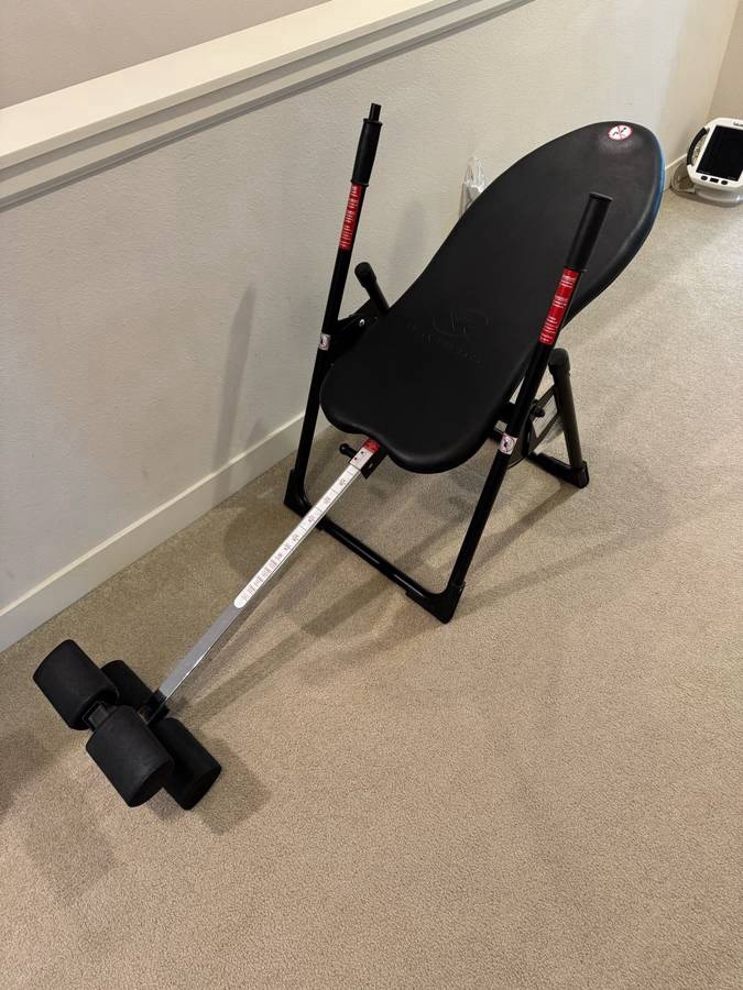 Inversion Table – Gentle Spinal Decompression