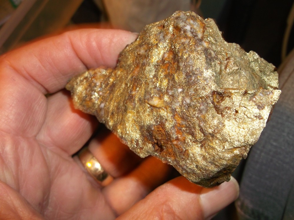 Gold, silver, copper, 242 grams samples ,ore high grade .