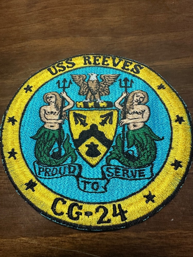 Vintage US Navy USS Reeves CG-24 Command Ship Patch