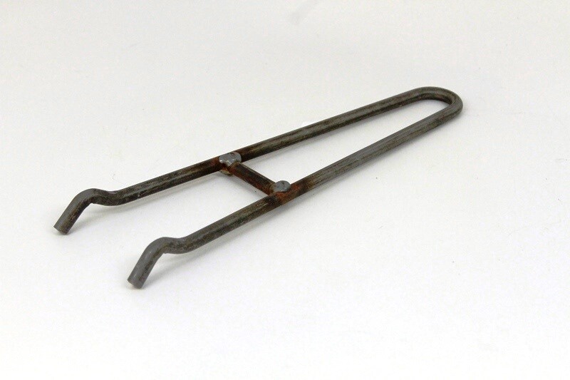 MB-750 Coil Spring Trap Setters Trapping Supplies