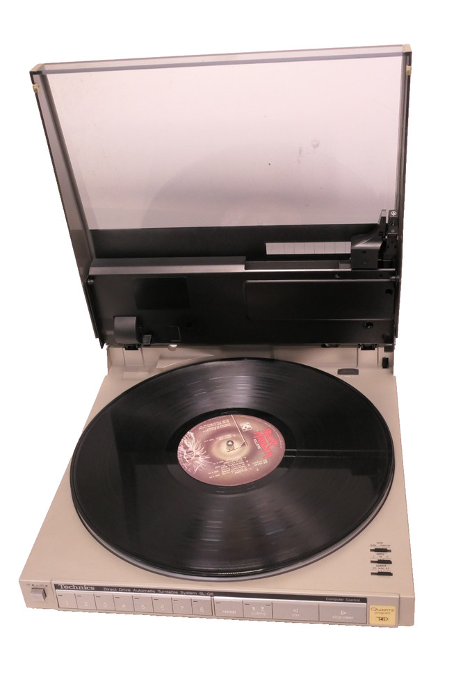 Technics SL-Q6 Direct Drive Automatic Turntable System in Working Condition