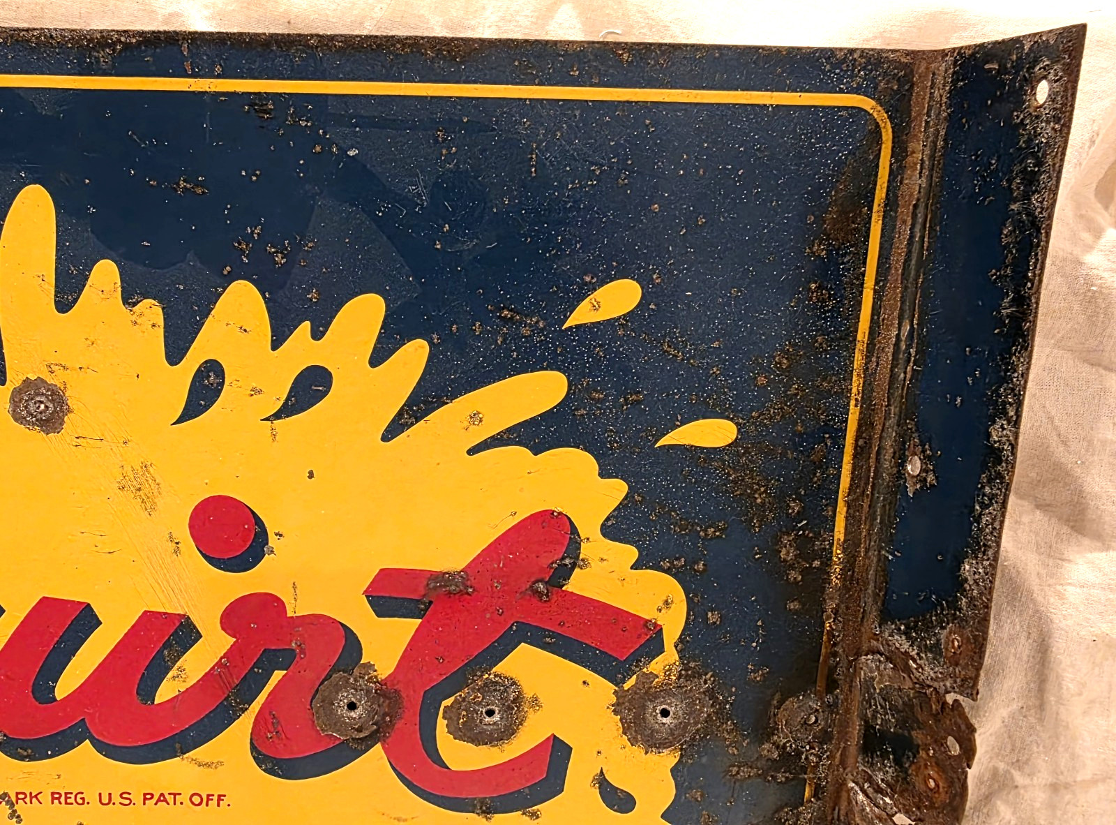 Rare Original 1963 Drink SQUIRT Flange Sign - It's In The Public Eye - 18" x 14"