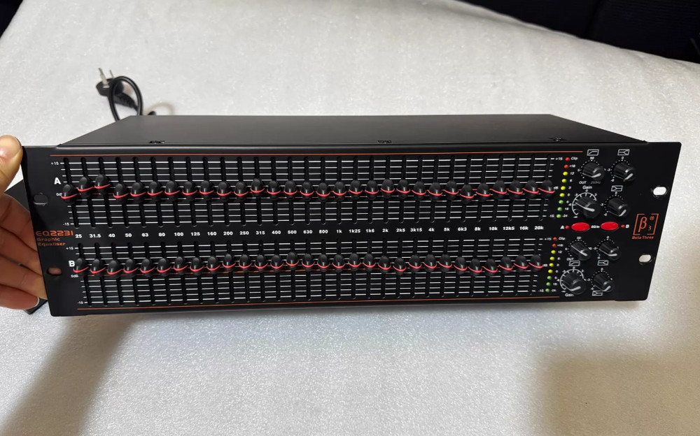 1pcs B3 EQ2231 Equalizer