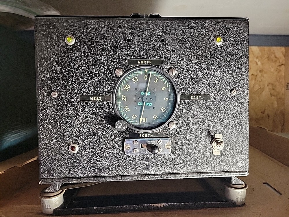 Radio Compass In Shock Absorbing Case Untested Vintage