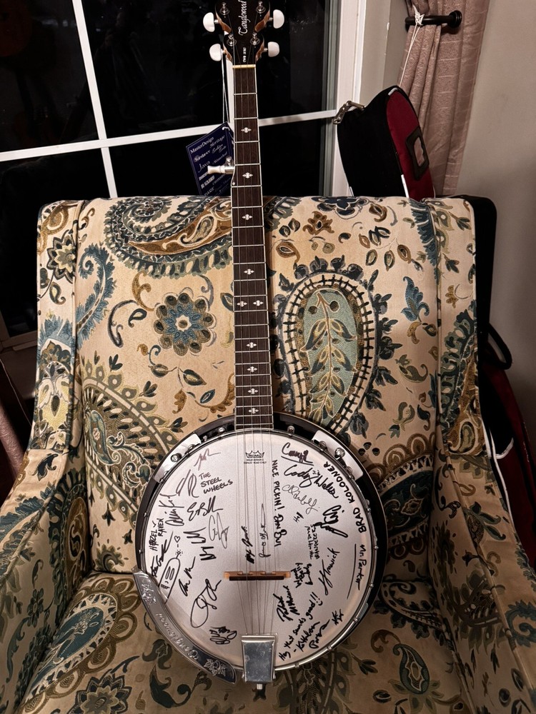 Tanglewood TWB18M5 5-String Banjo Autograph By: Infamous Stringdusters & More.