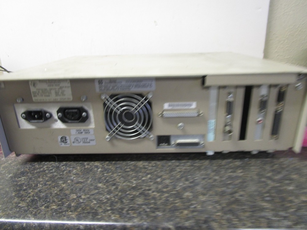 Vintage Texas Instruments Professional Computer Basic 2223050-0004 - Powers Up