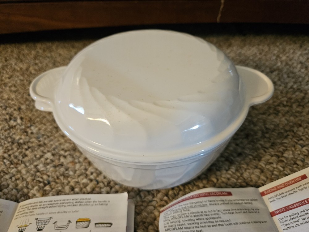 Arcoflam White Casserole Bowl Cookware