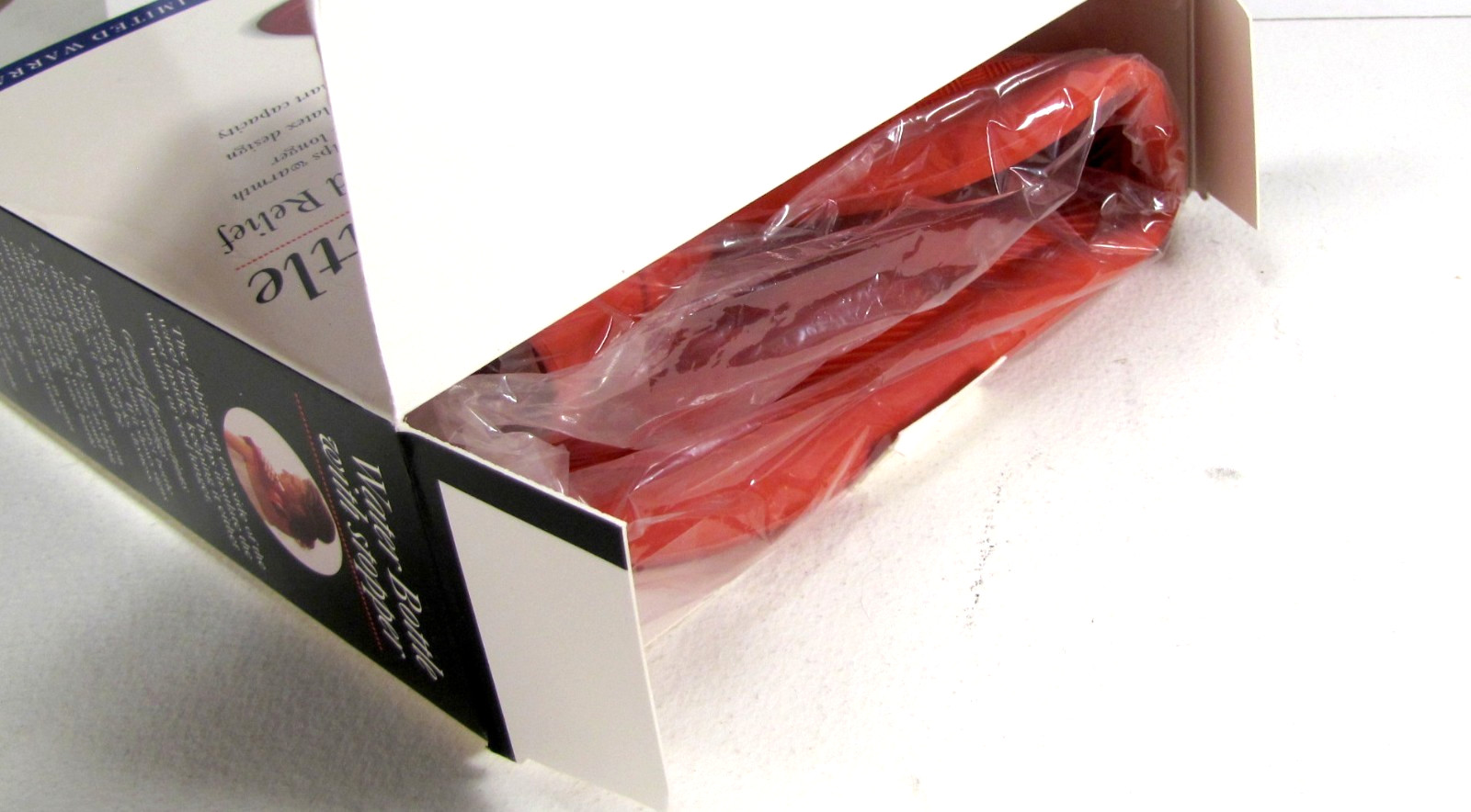 Hot Warm or Cold Rubber Water Bottle High Quality by Sunbeam NEW OLD STOCK