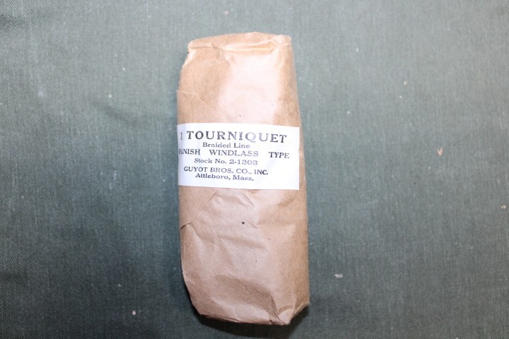 US Military Issue ORIGINAL WWII US ARMY MEDIC MEDICAL FIRST AID TOURNIQUET JB53