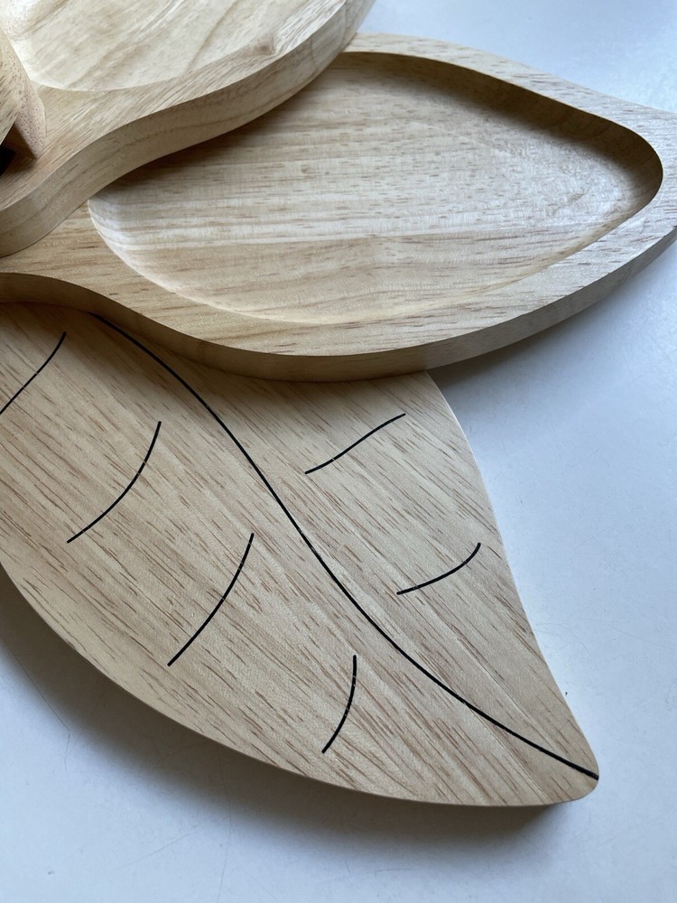 Bamboo Cheese Board With Leaves