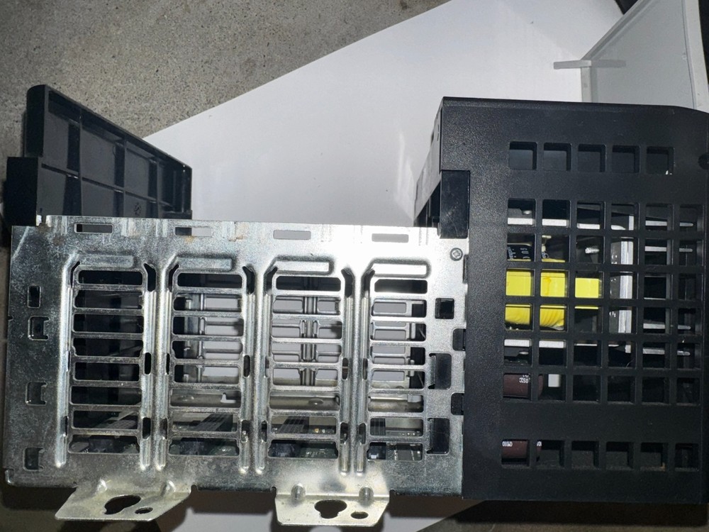 1756-A4 ALLEN BRADLEYWith 24 Volt DC PS