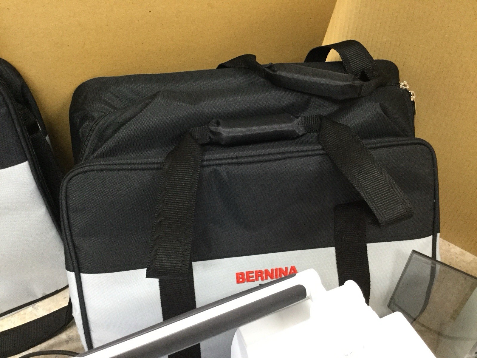 Bernina 570 QE (1st Gen Model) Sewing, Quilting, Embroidery Machine with BSR