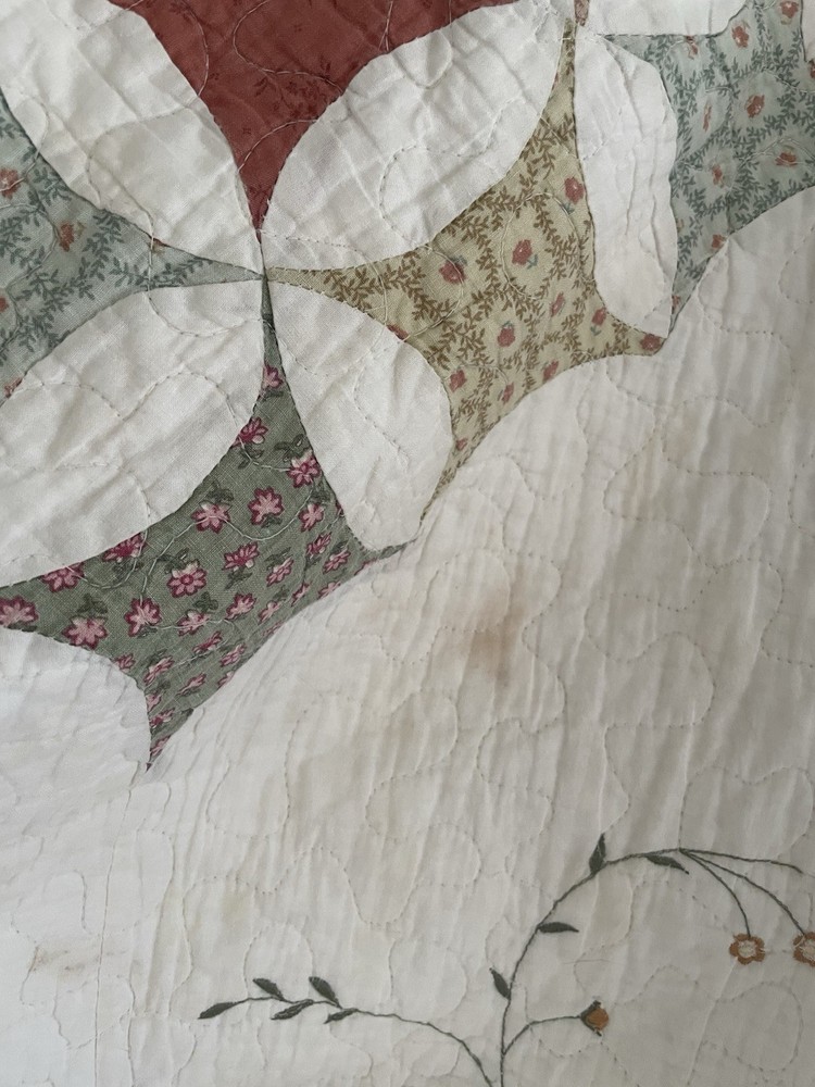 Vintage Cathedral Patchwork Quilt Bed Coverlet 104”x100