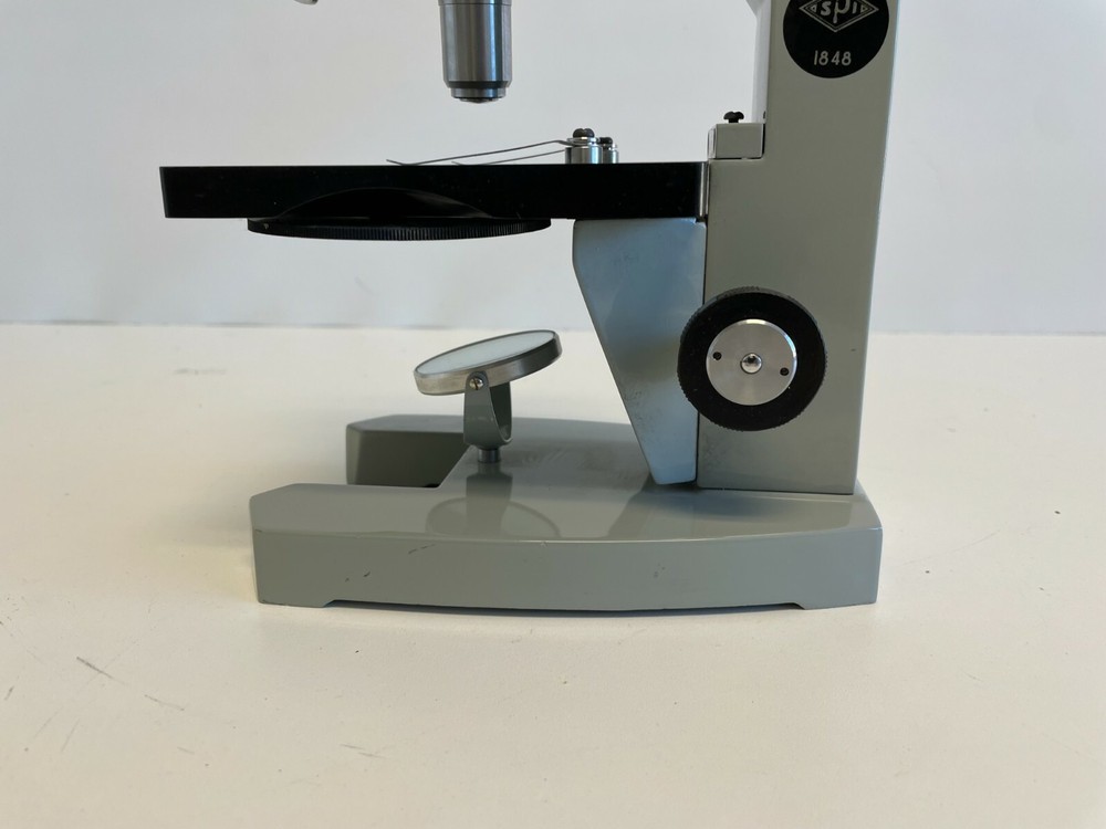 Vintage SPI 1848 Microscope w/ Objectives