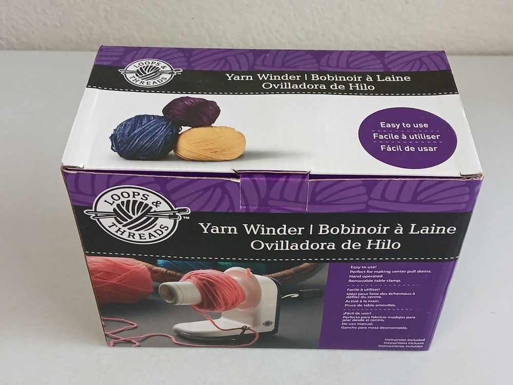 Loops & Threads YARN WINDER Hand Operated for Center Pull Skeins 322830 Open Box