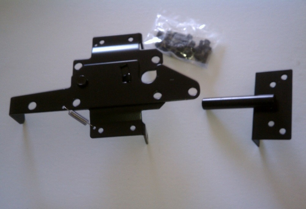 Fence Post Mount Steel Gate Latch Kit Self Closing Screws Hardware SV38308 Black