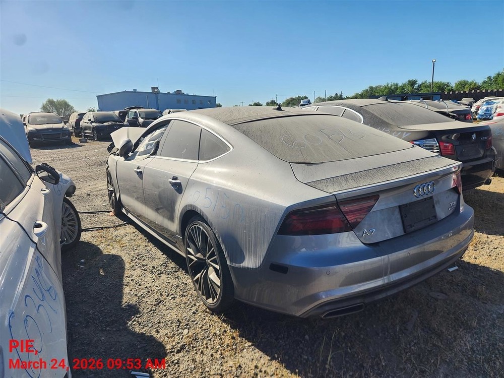 RIGHT GRY ROCKER PANEL MOULDING OEM 2018 A7 AUDI