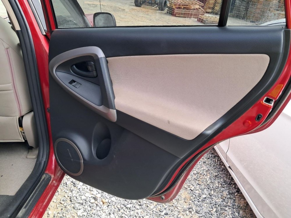RAV 4 2007 Glove Box 4773989