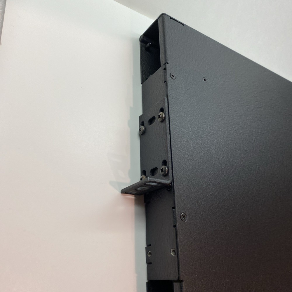CORNING CCH-01U CABLE SYSTEM LANSCAPE with CONNECTOR HOUSING PANEL & Ears