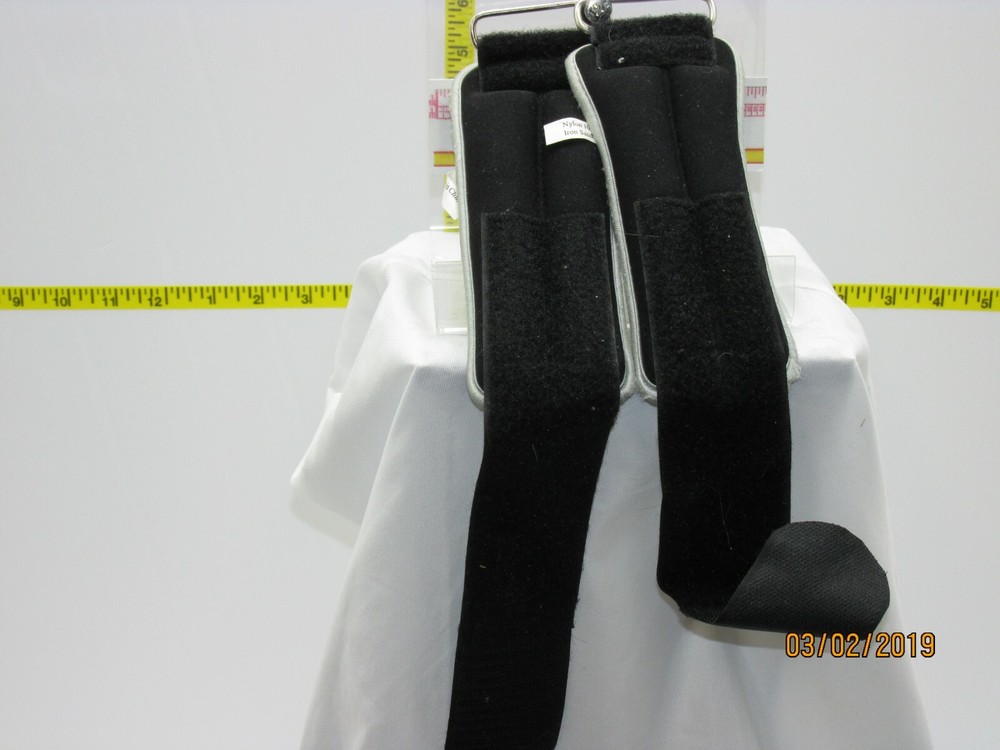 Generic Ankle Weights 2 X 1 Pound to Maximize Workouts.