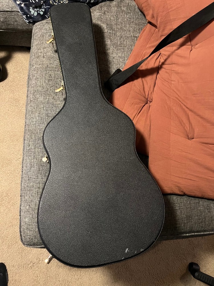 Alhambra 5P Classical Guitar With Hard Case