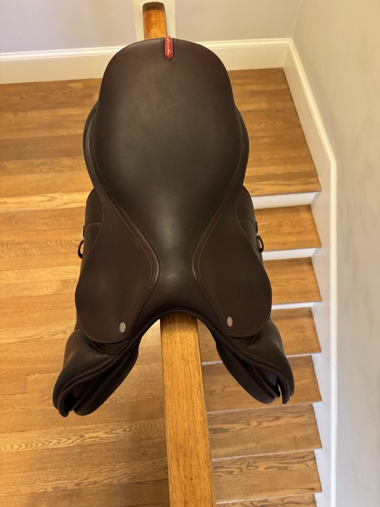 Equipe Expression Extreme 17” Jumping Saddle