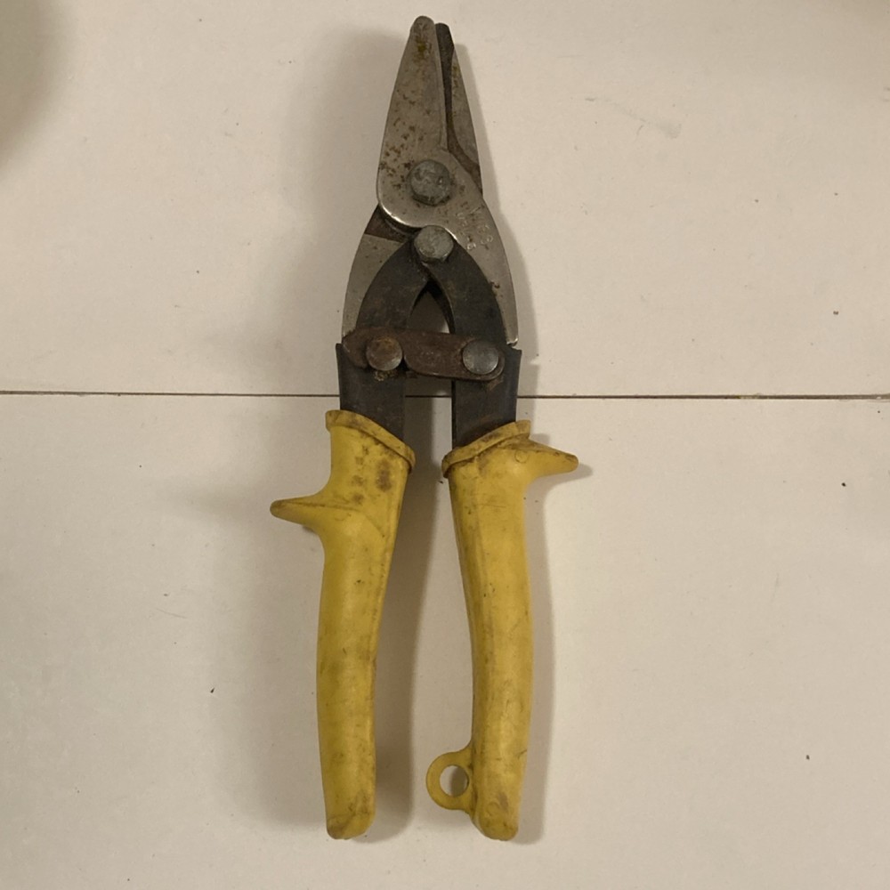 Utility Snips Steel Blade Yellow Handle Plastic Metal