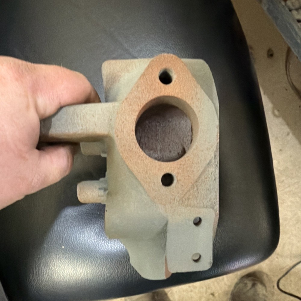 3hp JD Hit and Miss Engine Head. Good Condition.