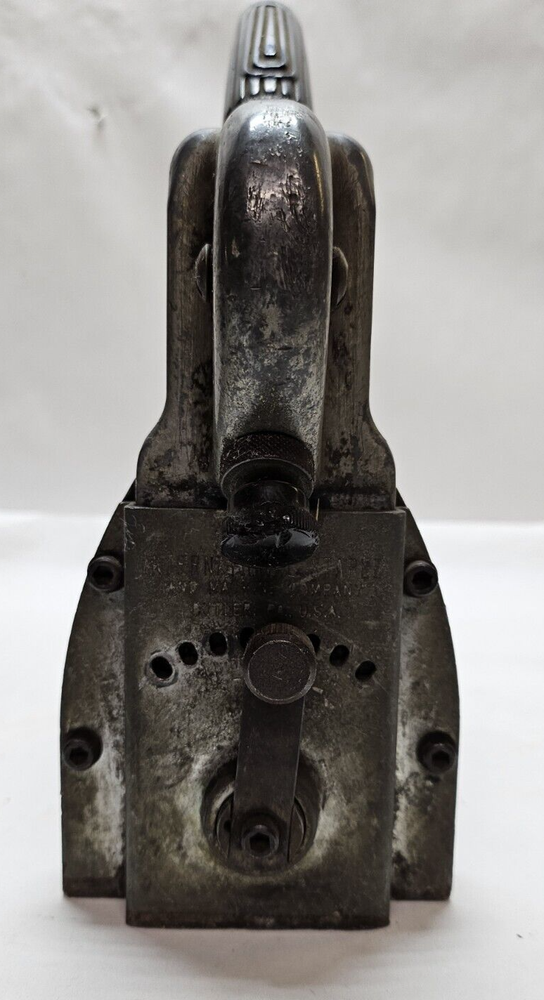 International HB5A56310 Hand Boxer Stapling Machine (Missing Spring)