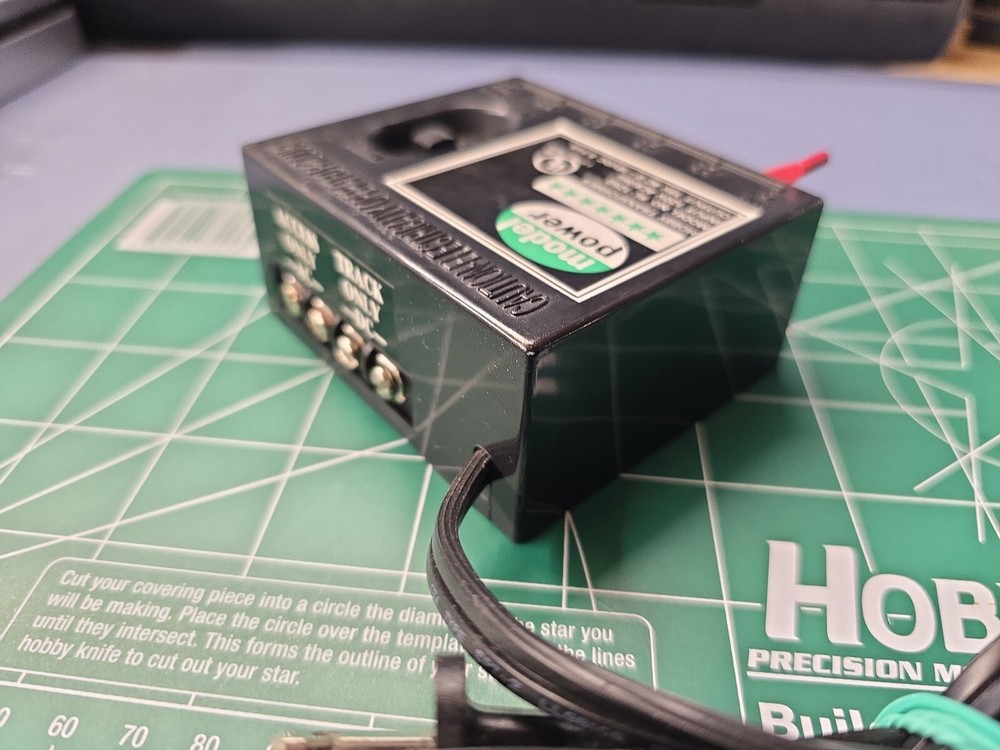 Model Power HO Train Transformer RL-1250 with Forward-Reverse Direction Control