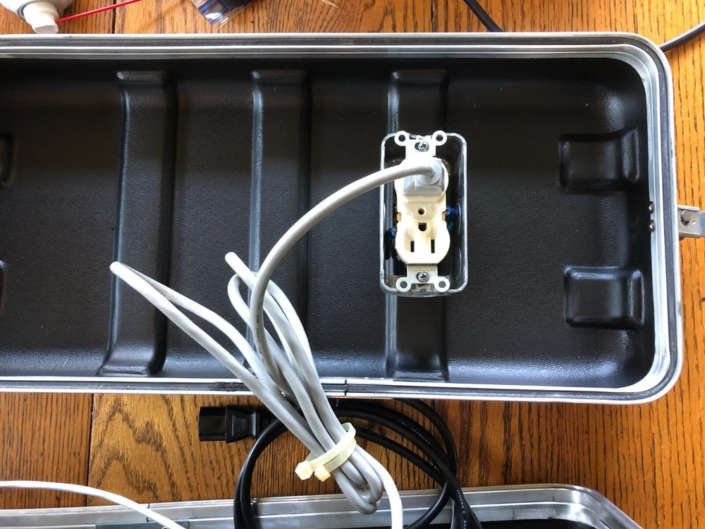 ATI 8 Channel Distribution Amplifier Very Nice!