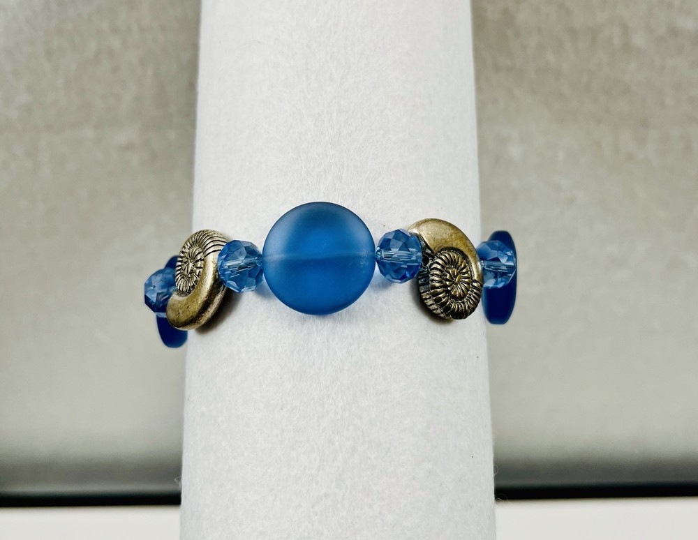 Stretch Bracelet Blue Beads w/ Shell Charms